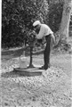 Fridolf S vid pump 1939.jpg